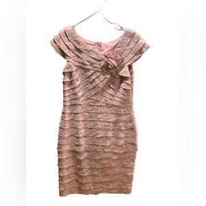 London Times Layered Ruffle Dress.             MAKE AN OFFER !!